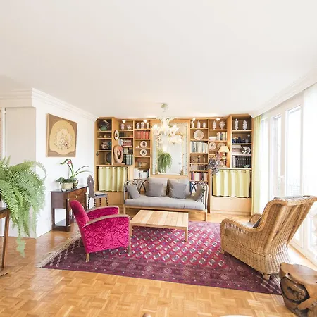 Veeve - Near Pont De Grenelle Apartment Paris